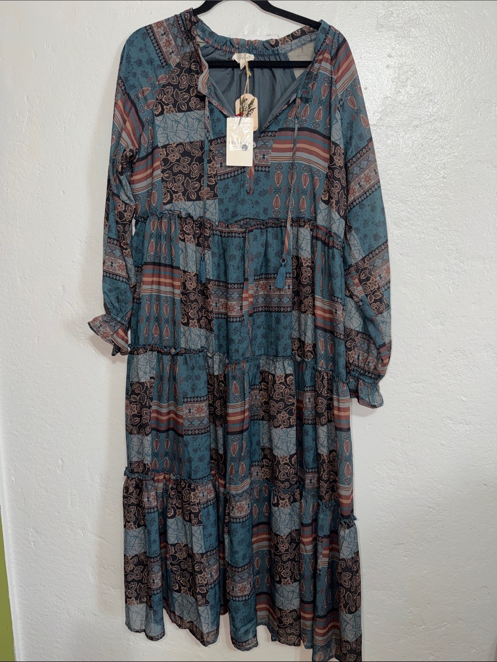 Promesa Gorgeous cottage core Dress size small